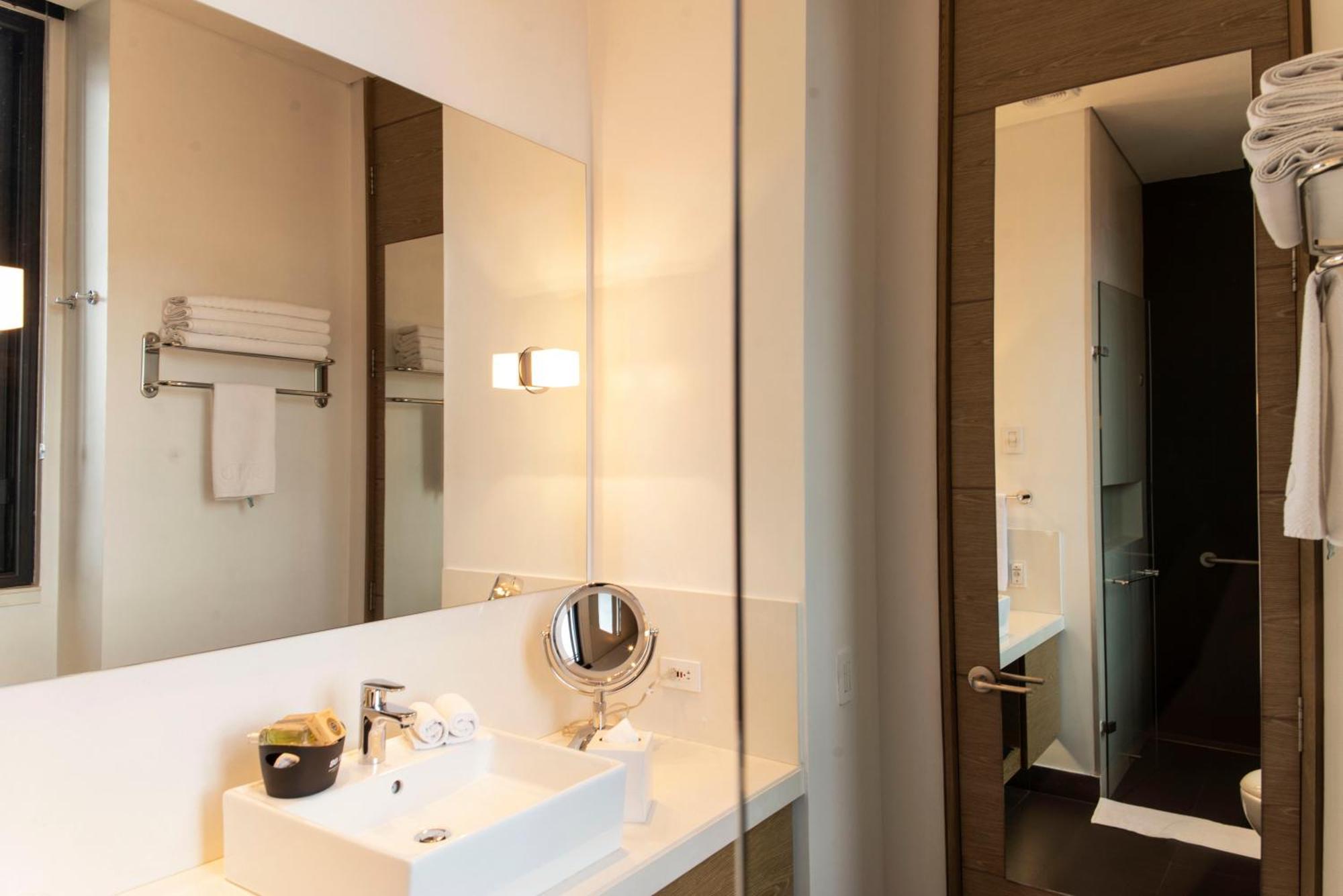 8010 Urban Living- Luxury Home Experience Μπογκοτά Εξωτερικό φωτογραφία